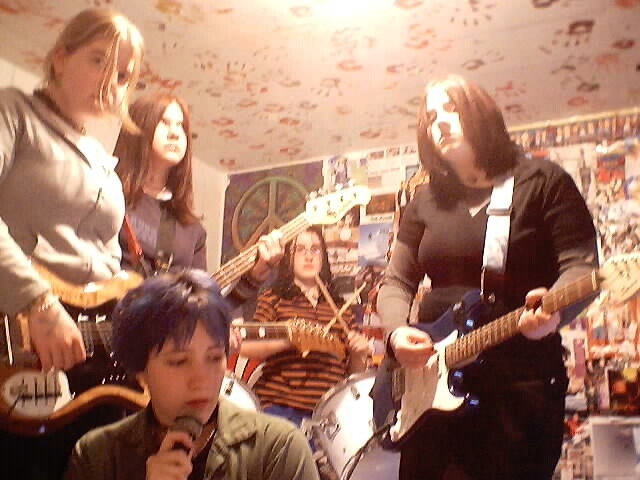 from left, Hannah, Michelle, Lindsay, Katie and Amanda